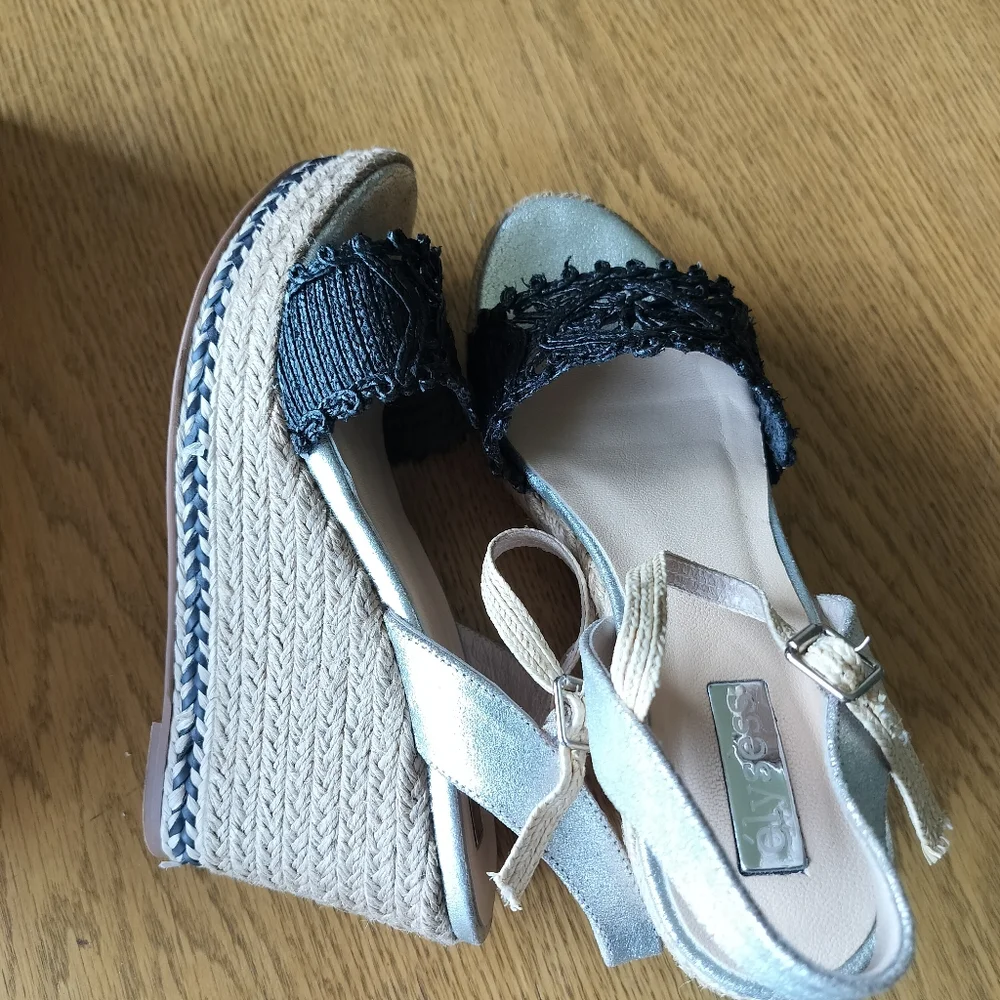 Anthropologie Elysess Textured Wedge Women's Size 7 Black Silver